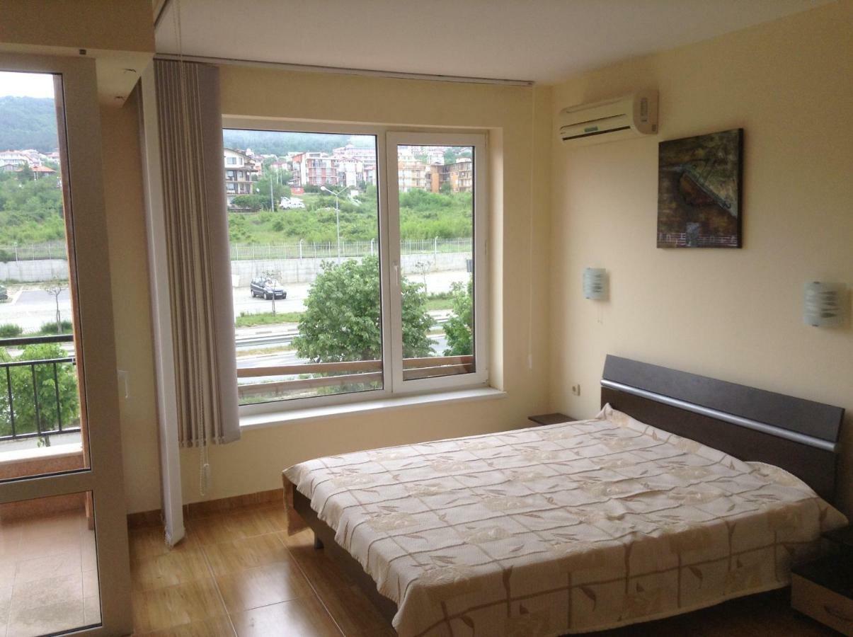 Magic Dreams Appartment C12 Sveti Vlas Bagian luar foto